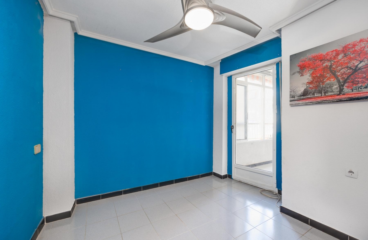 Reventa - Apartment - Torrevieja - Playa de los Locos