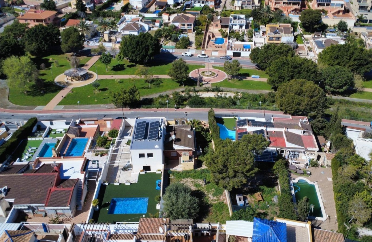 Rynek wtórny - Villa - Torrevieja - Los Balcones
