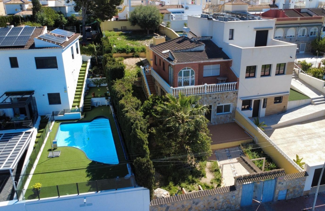 Rynek wtórny - Villa - Torrevieja - Los Balcones