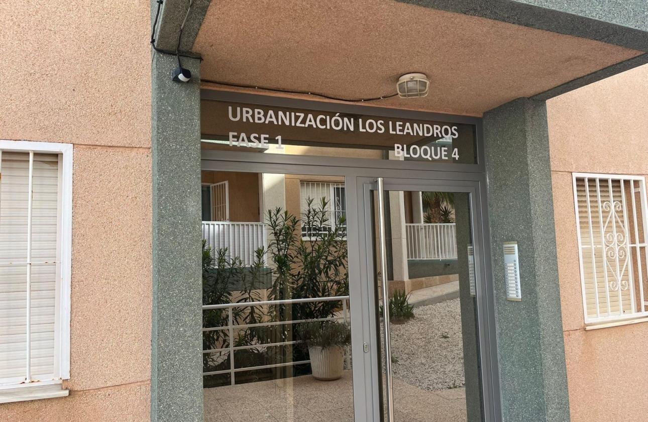 Rynek wtórny - Apartament - Torrevieja - Cabo cervera