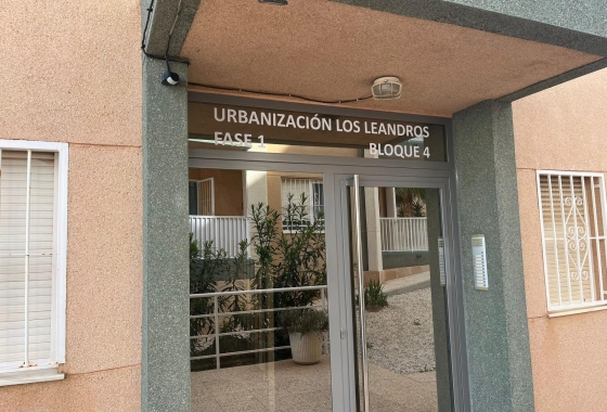 Rynek wtórny - Apartament - Torrevieja - Cabo cervera