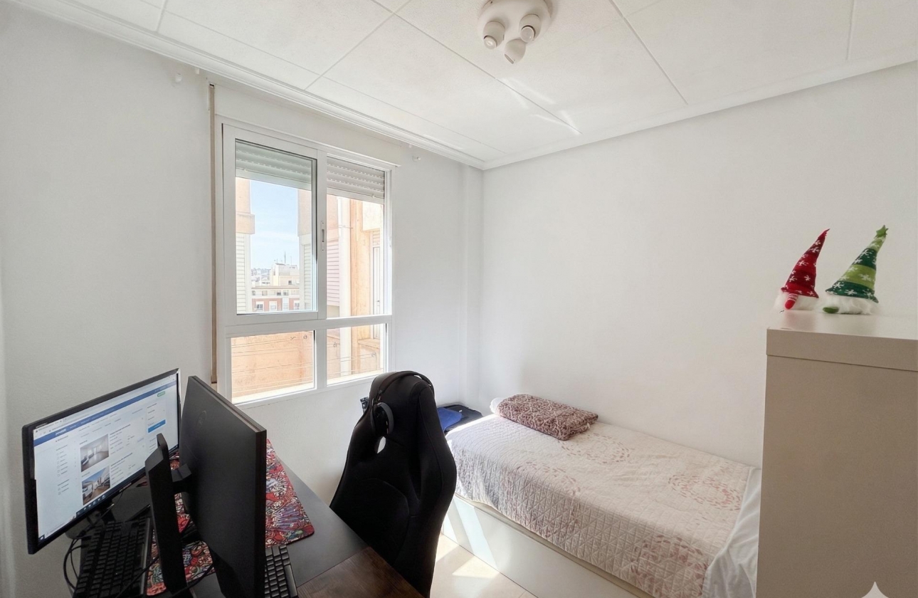Rynek wtórny - Apartament - Torrevieja - Centro