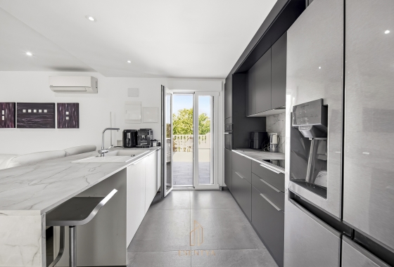 Rynek wtórny - Villa - Torrevieja - Los Balcones