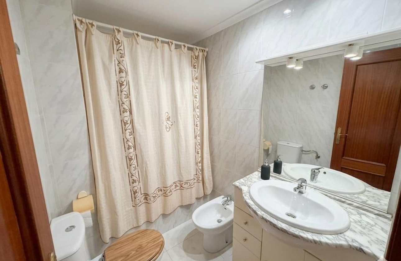 Rynek wtórny - Apartament - Torrevieja - Playa del Cura