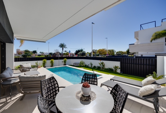 Rynek wtórny - Bungalow - Pilar de la Horadada - Costa Blanca Sur