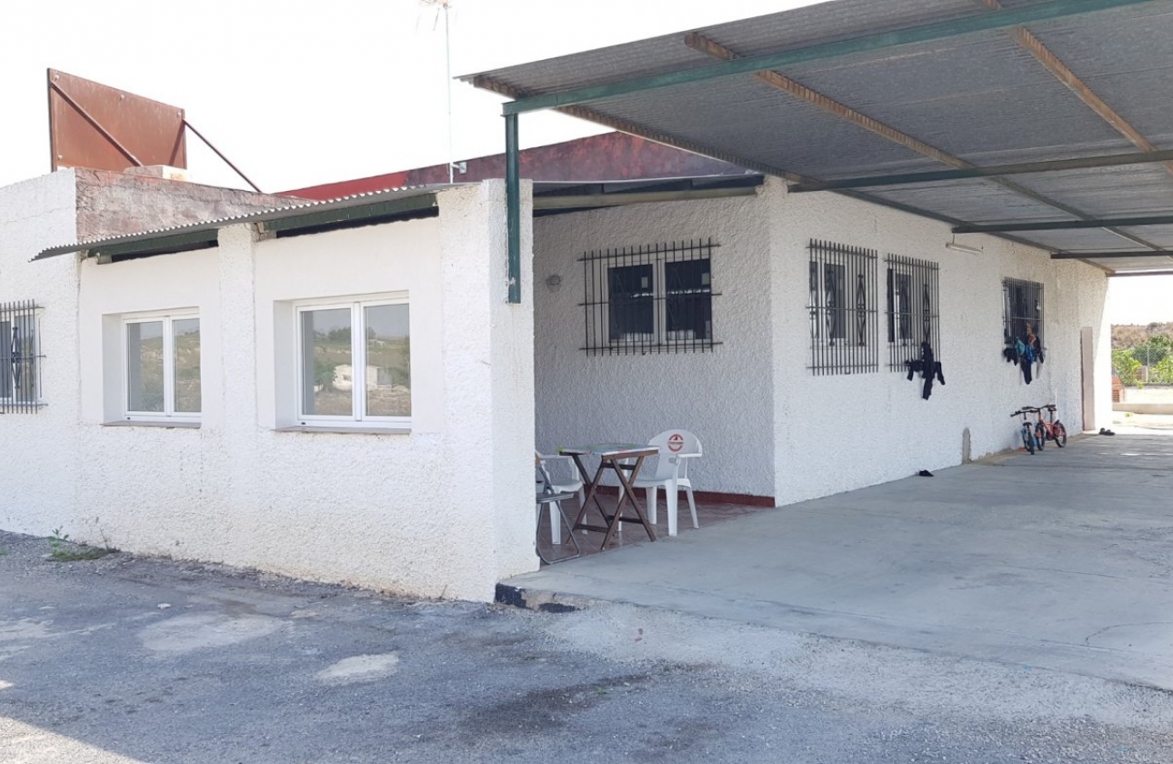 Resale - Country House - Los Montesinos