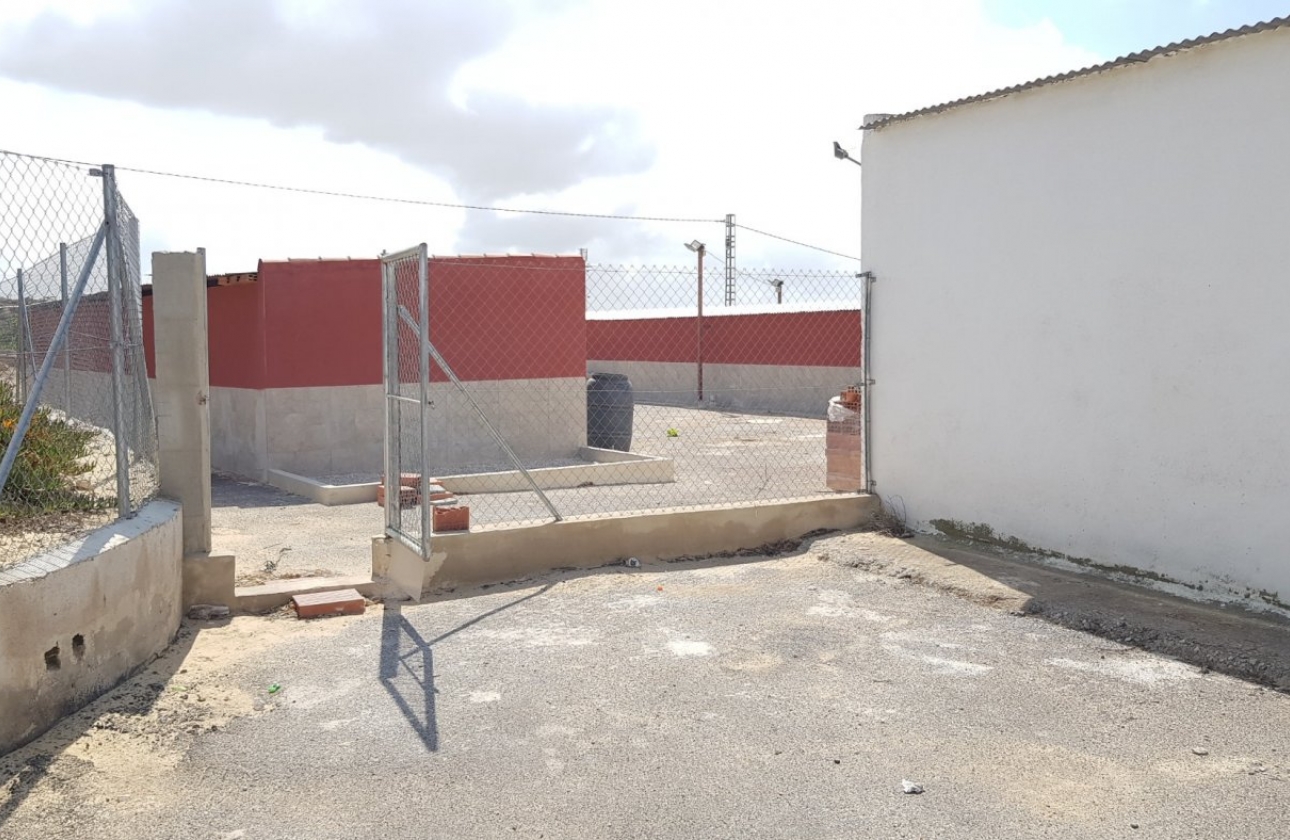 Resale - Country House - Los Montesinos