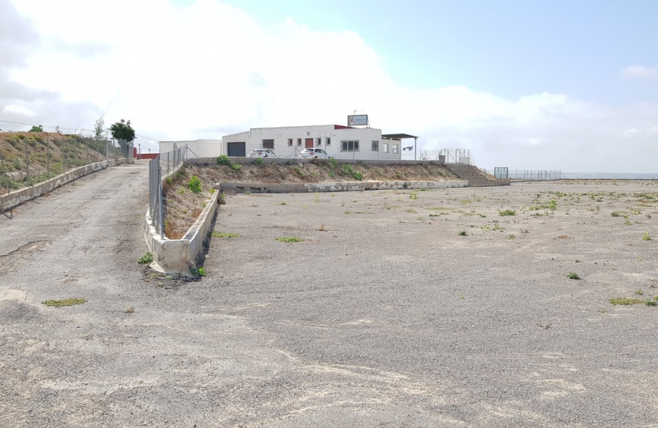 Resale - Country House - Los Montesinos