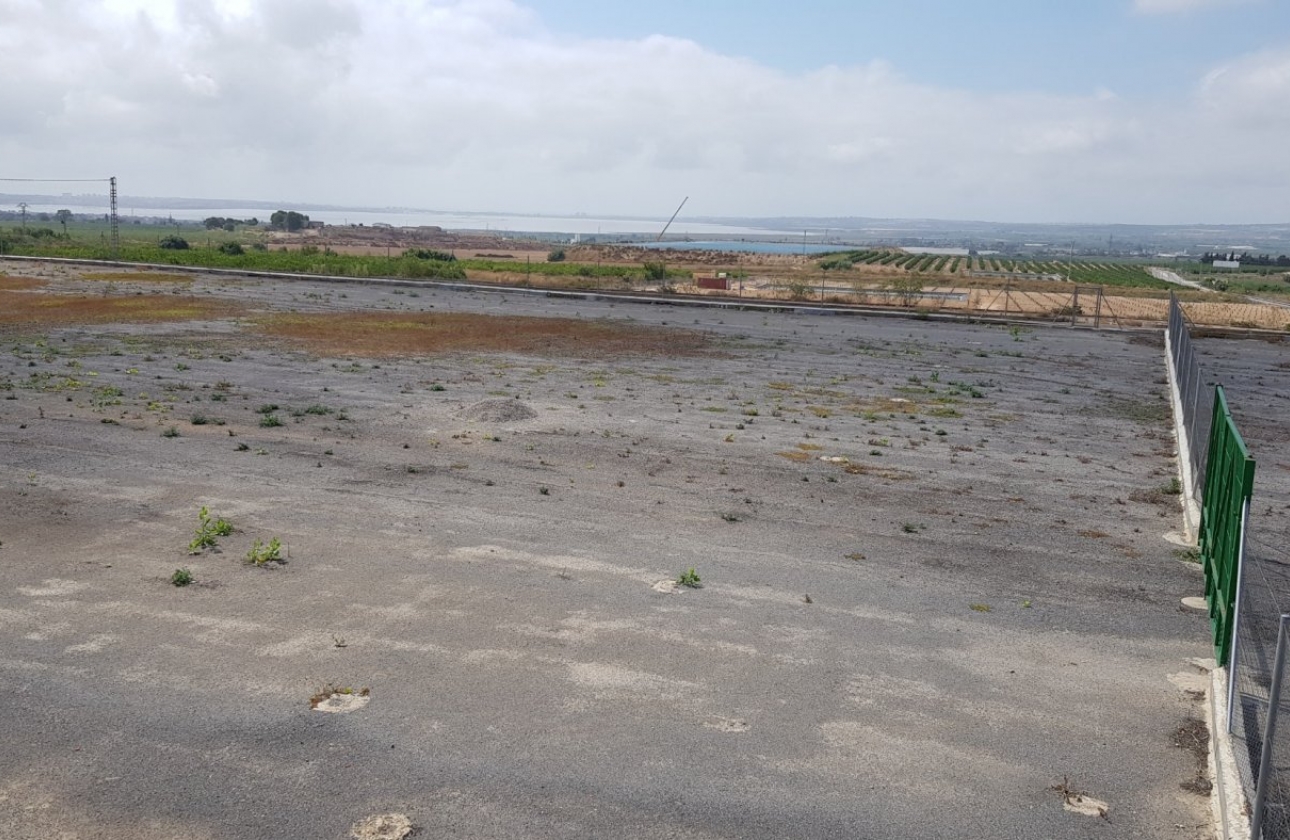 Resale - Country House - Los Montesinos