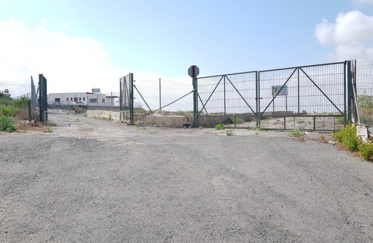 Resale - Country House - Los Montesinos