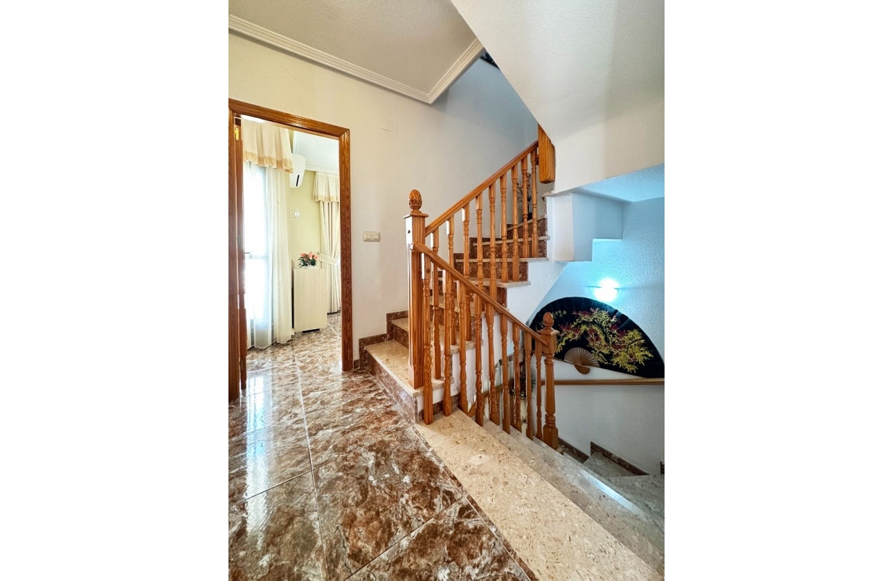 Rynek wtórny - Szeregowiec - Orihuela Costa - La Zenia