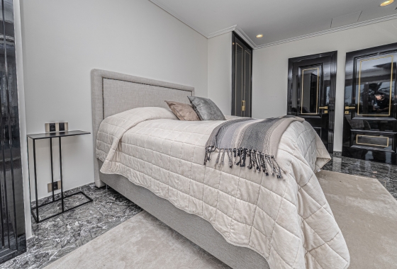 Resale - Villa - La Zenia - Beachside