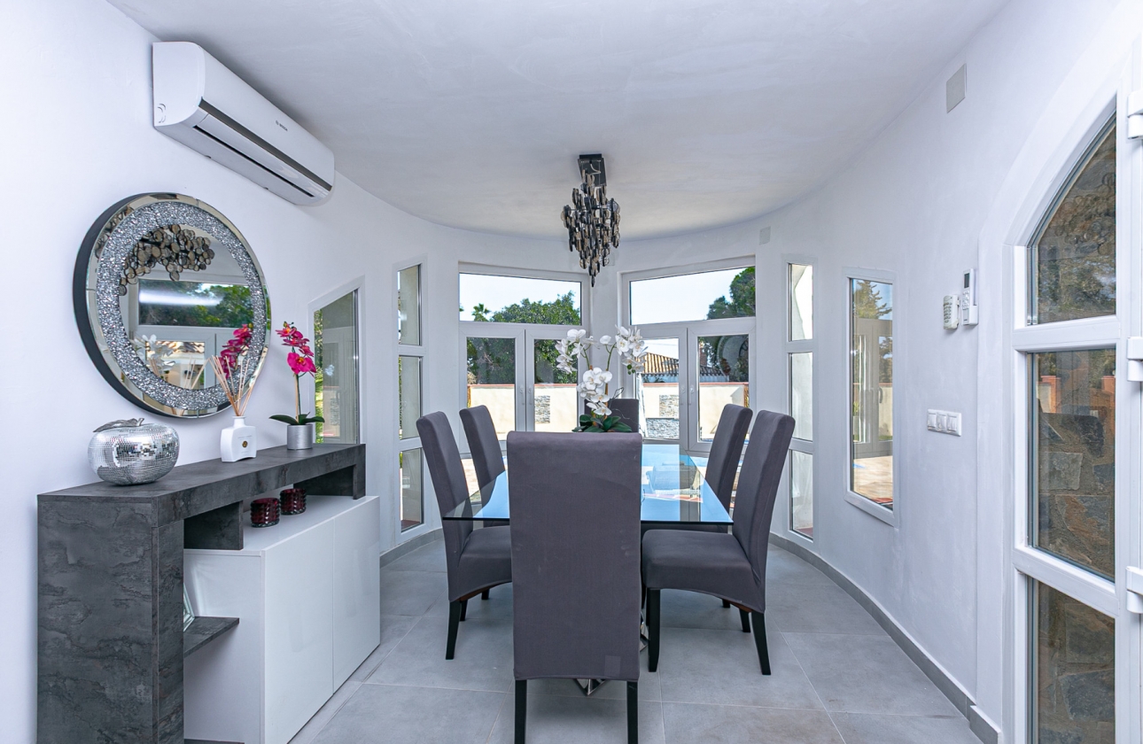 Rynek wtórny - Villa - Orihuela Costa - Lomas de Don Juan