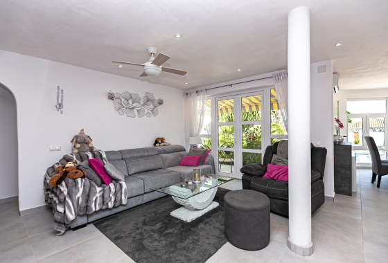 Rynek wtórny - Villa - Orihuela Costa - Lomas de Don Juan