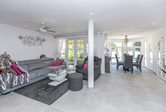 Rynek wtórny - Villa - Orihuela Costa - Lomas de Don Juan