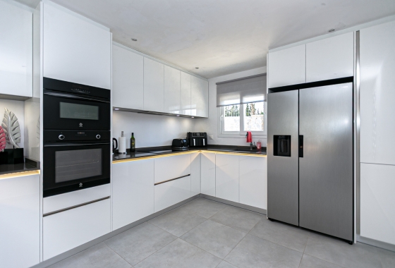 Rynek wtórny - Villa - Orihuela Costa - Lomas de Don Juan