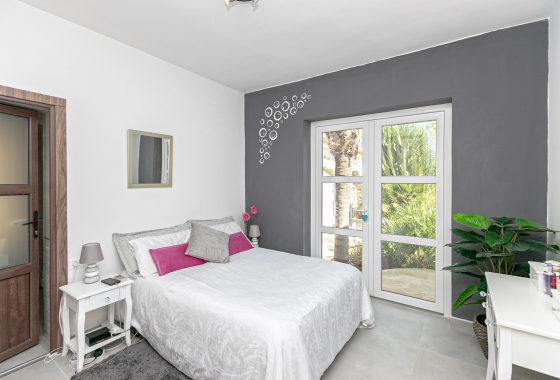 Rynek wtórny - Villa - Orihuela Costa - Lomas de Don Juan