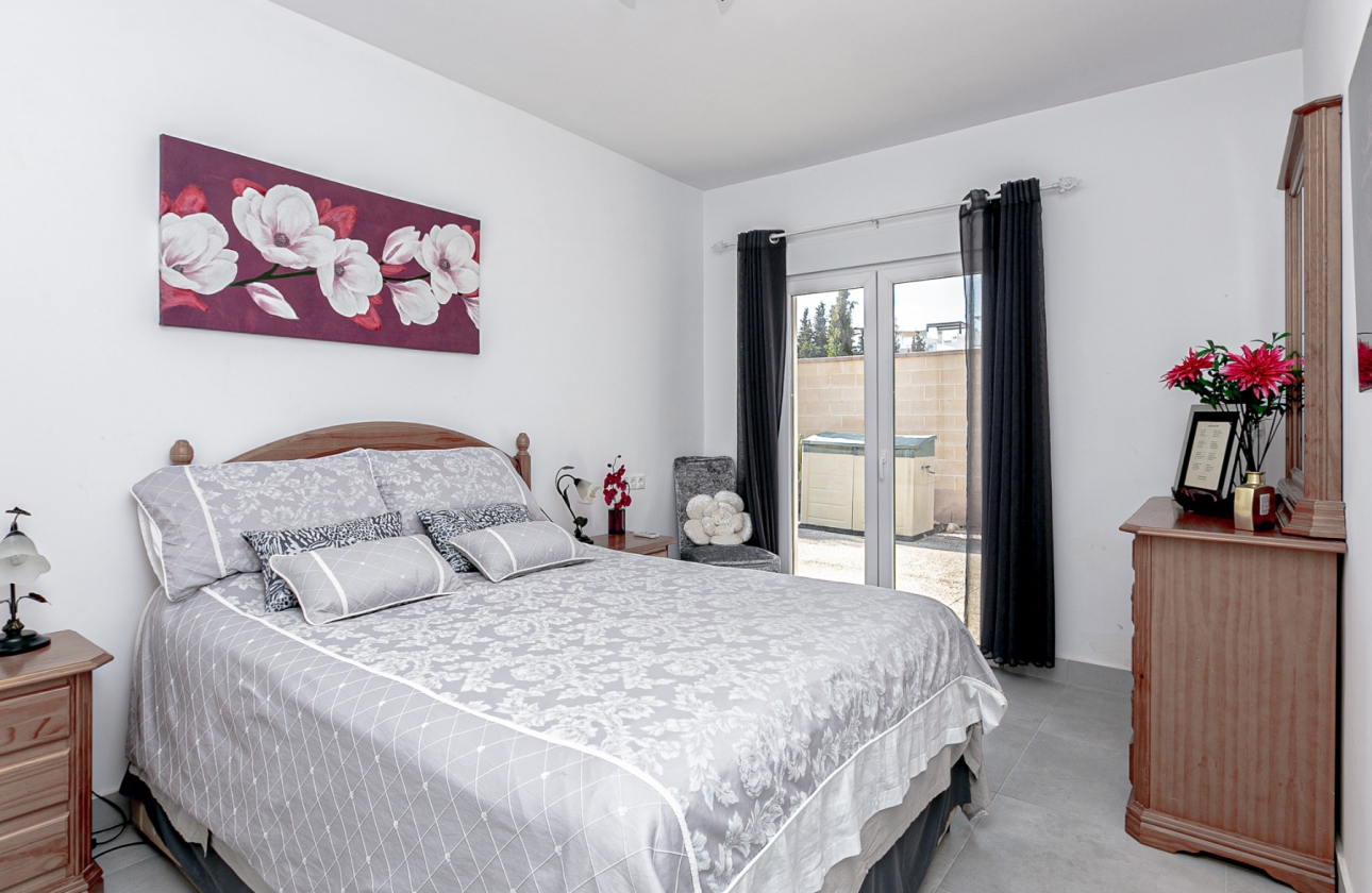 Rynek wtórny - Villa - Orihuela Costa - Lomas de Don Juan