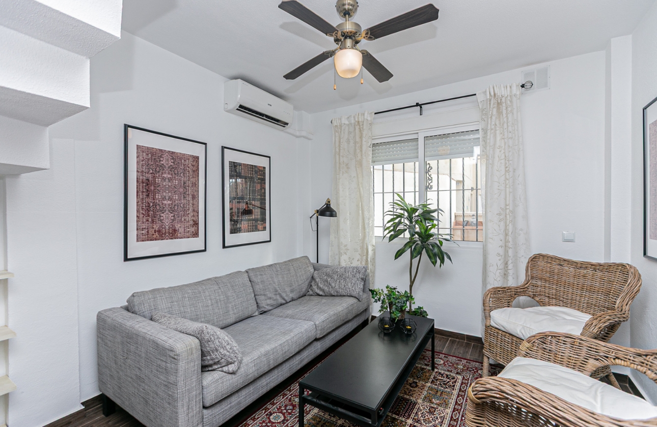 Rynek wtórny - Szeregowiec - Torrevieja - Torretas