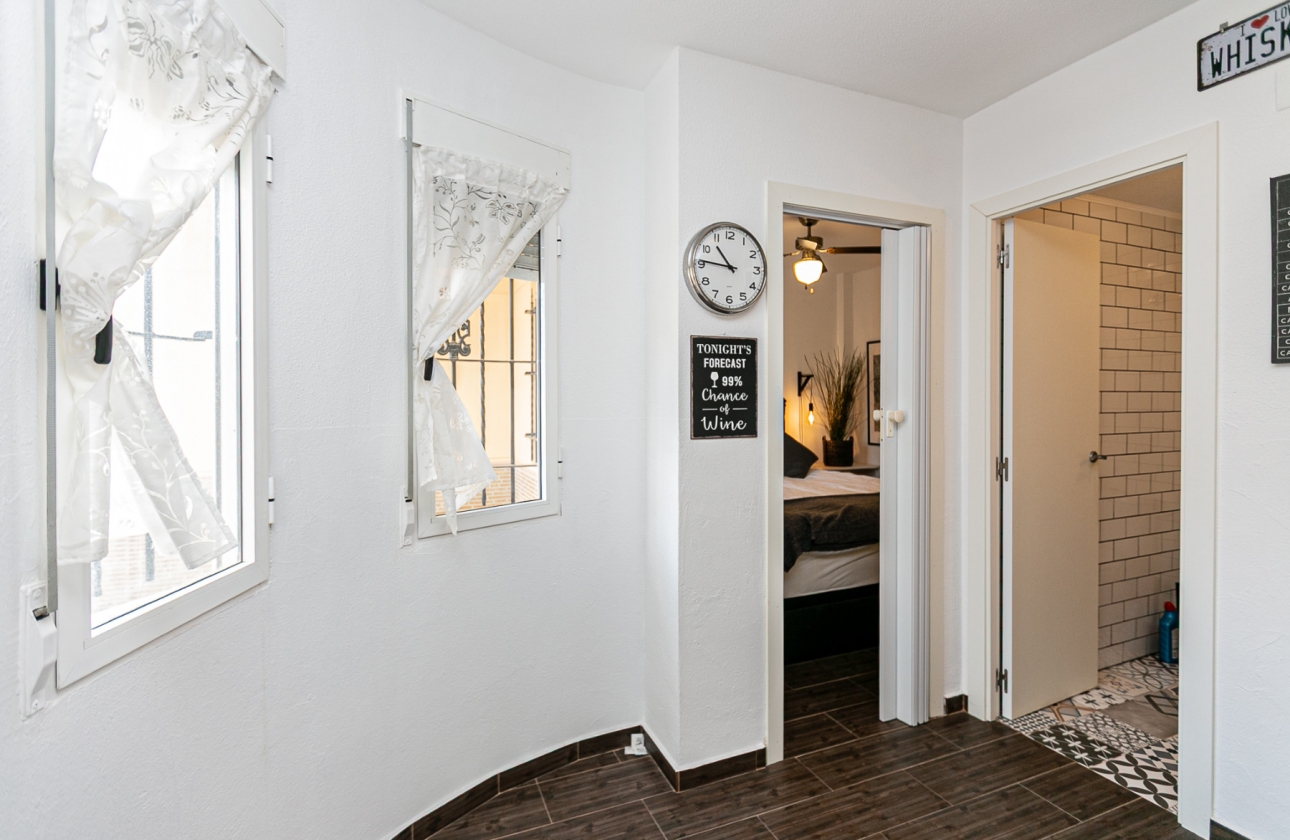 Rynek wtórny - Szeregowiec - Torrevieja - Torretas