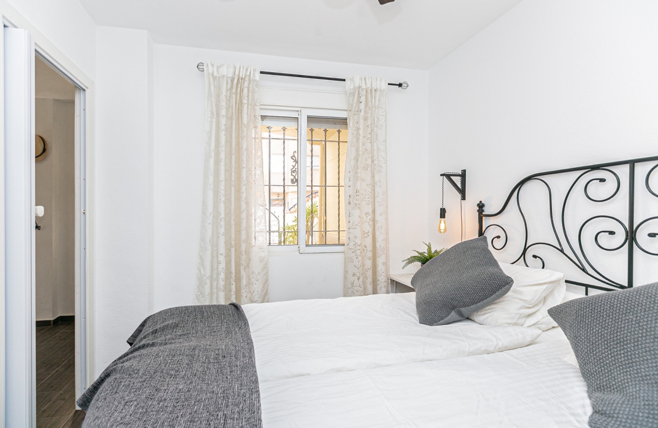 Rynek wtórny - Szeregowiec - Torrevieja - Torretas