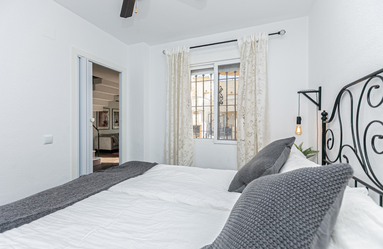 Rynek wtórny - Szeregowiec - Torrevieja - Torretas