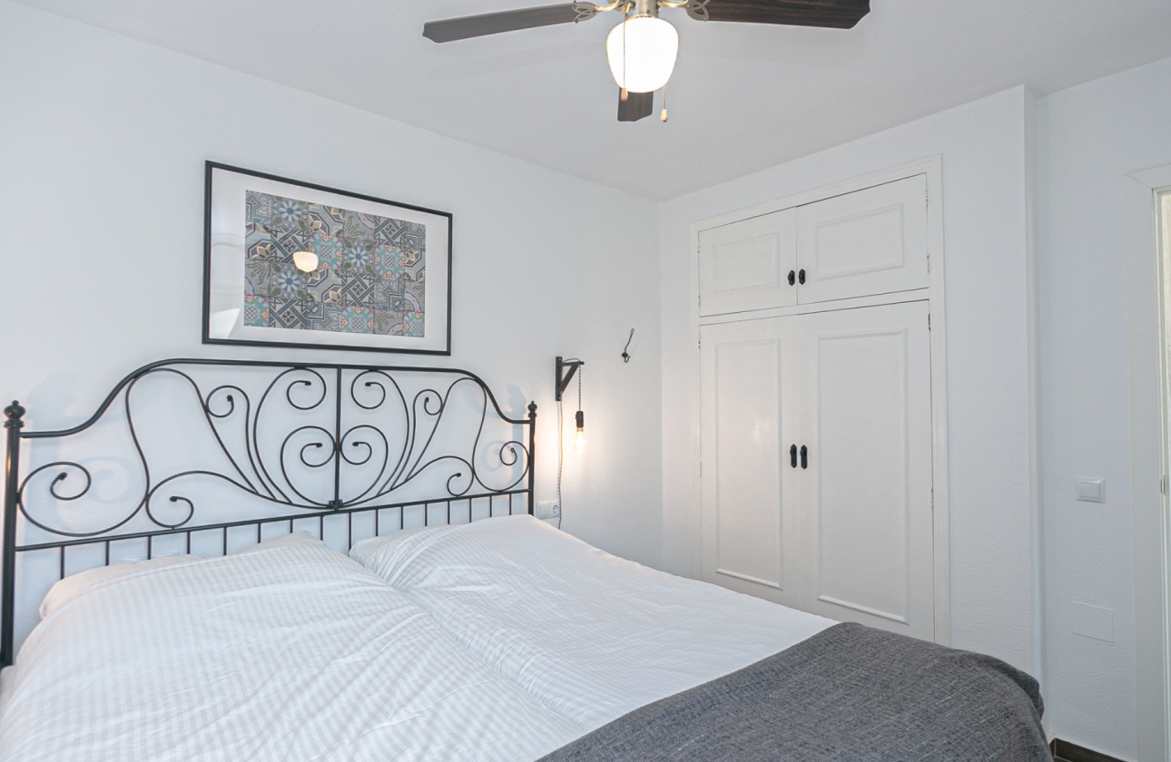 Rynek wtórny - Szeregowiec - Torrevieja - Torretas