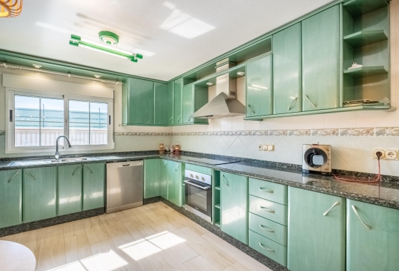 Resale - Villa - Torrevieja - El Chaparral