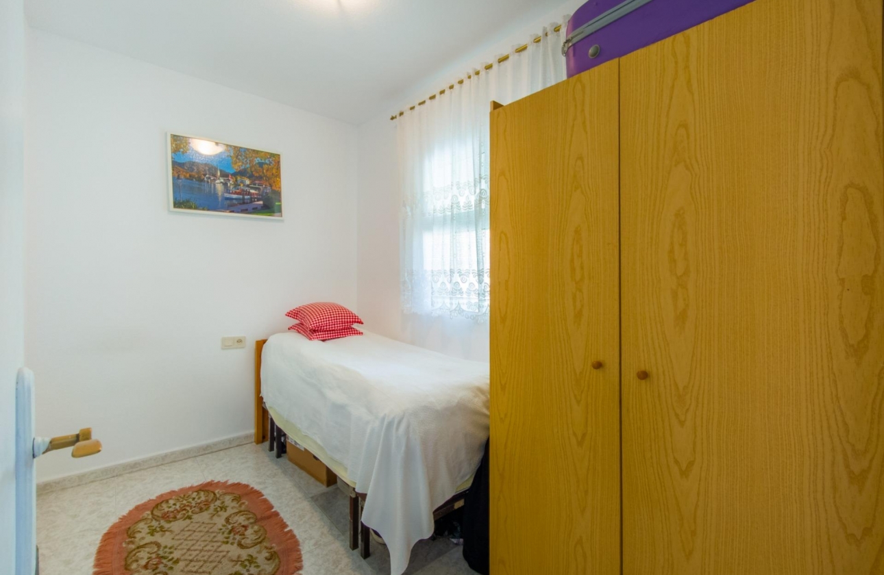 Resale - Apartment - Torrevieja - Estacion de autobuses