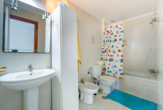 Resale - Apartment - Torrevieja - Estacion de autobuses