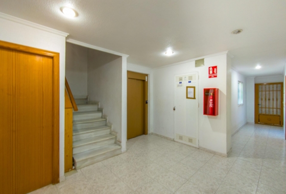 Resale - Apartment - Torrevieja - Estacion de autobuses