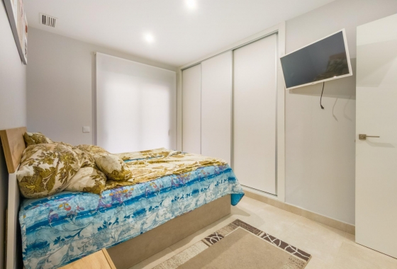 Rynek wtórny - Apartament - Torrevieja - Estacion de autobuses