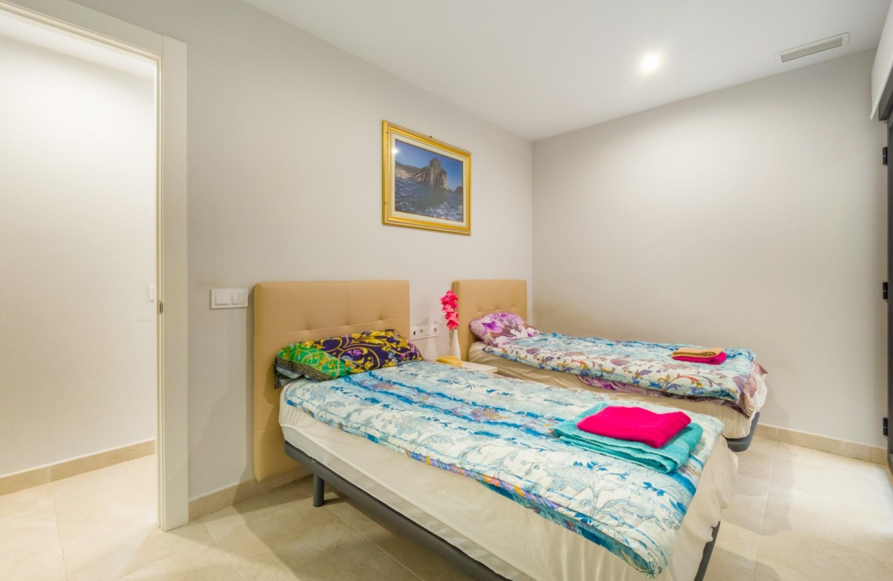 Rynek wtórny - Apartament - Torrevieja - Estacion de autobuses