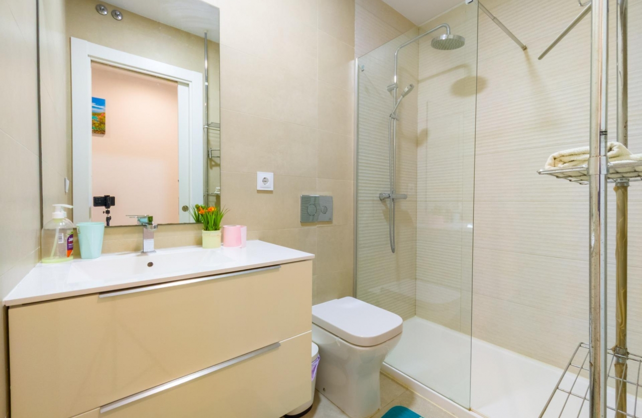 Rynek wtórny - Apartament - Torrevieja - Estacion de autobuses