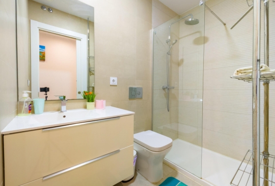 Rynek wtórny - Apartament - Torrevieja - Estacion de autobuses