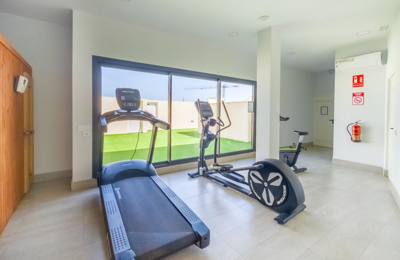 Rynek wtórny - Apartament - Torrevieja - Estacion de autobuses