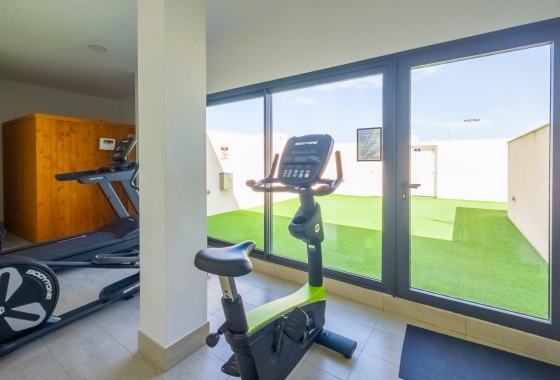 Rynek wtórny - Apartament - Torrevieja - Estacion de autobuses