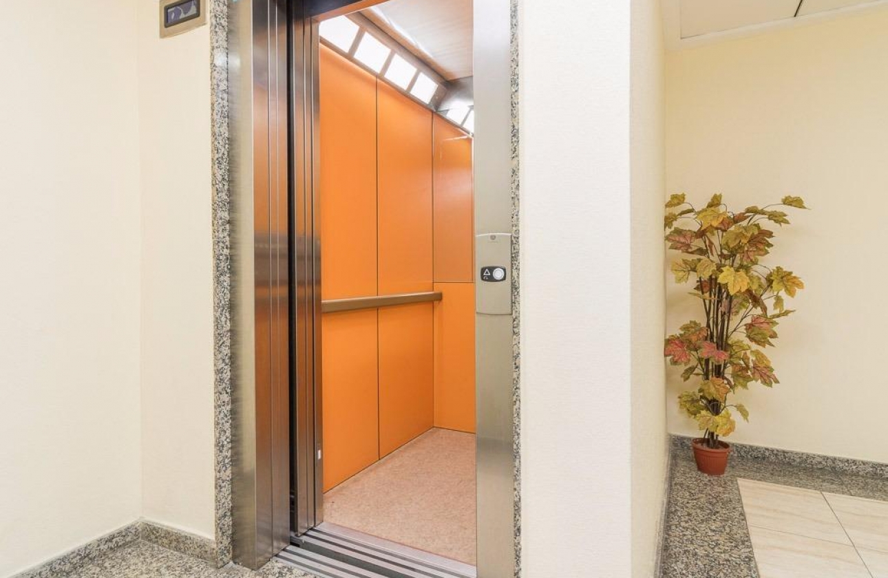 Rynek wtórny - Apartament - Torrevieja - Centro