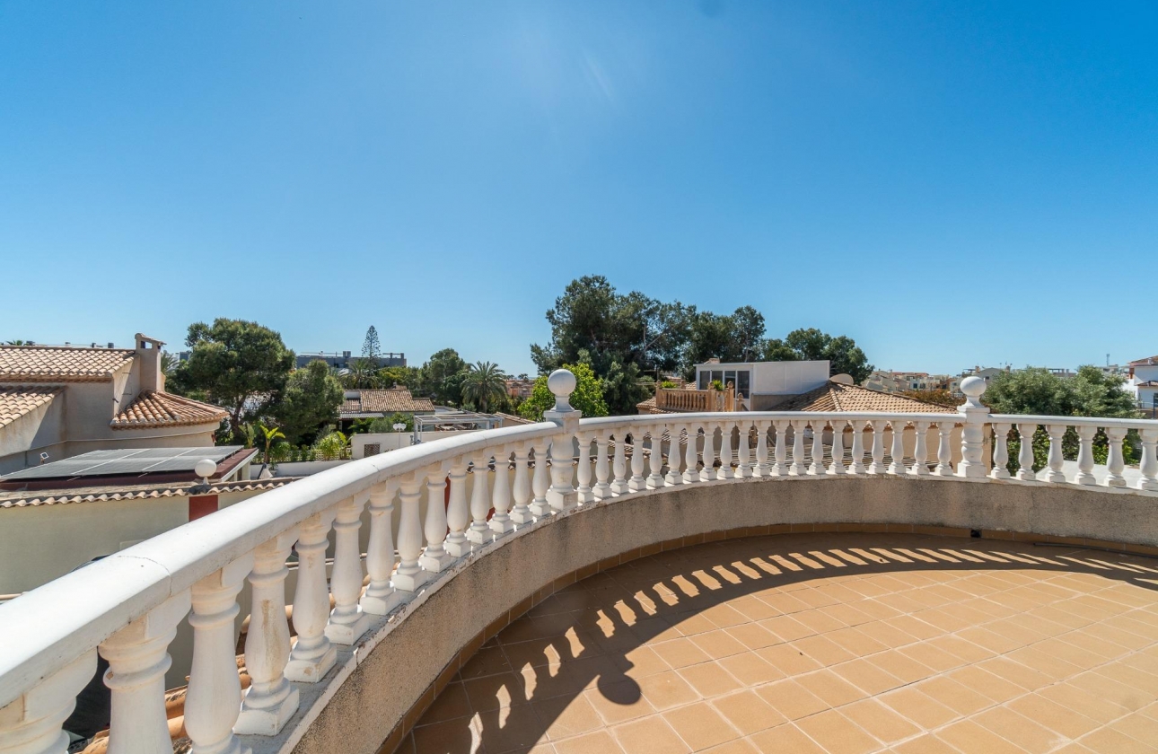 Rynek wtórny - Villa - Orihuela Costa - La Zenia