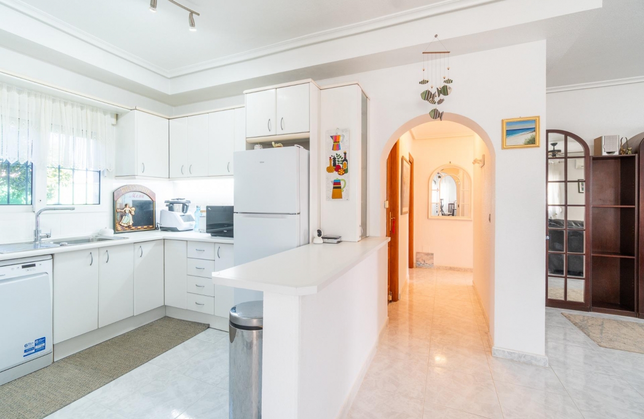 Rynek wtórny - Villa - Orihuela Costa - La Zenia