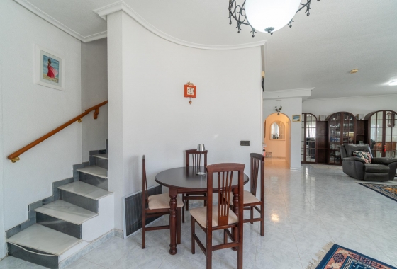 Rynek wtórny - Villa - Orihuela Costa - La Zenia