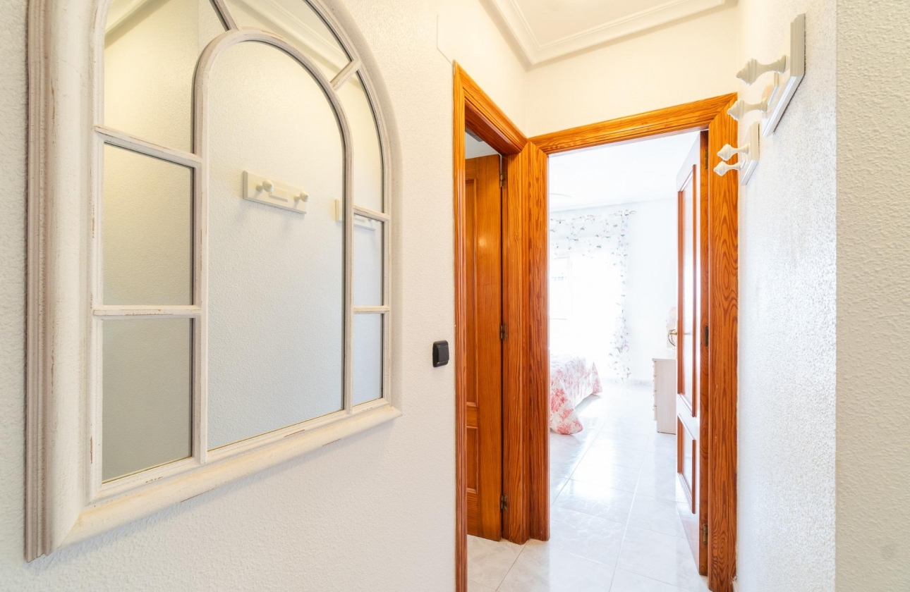 Rynek wtórny - Villa - Orihuela Costa - La Zenia