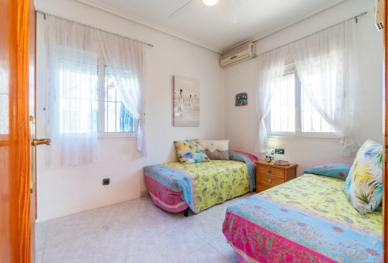 Rynek wtórny - Villa - Orihuela Costa - La Zenia