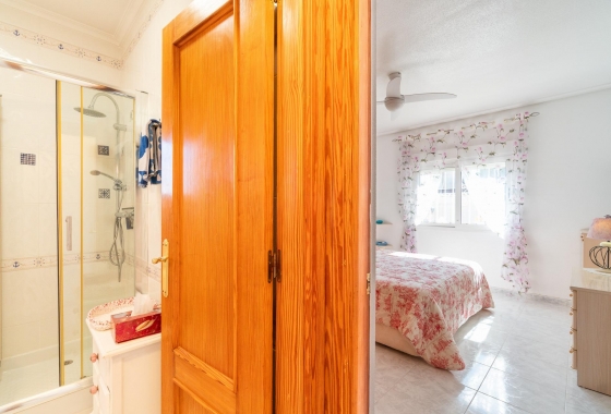 Rynek wtórny - Villa - Orihuela Costa - La Zenia