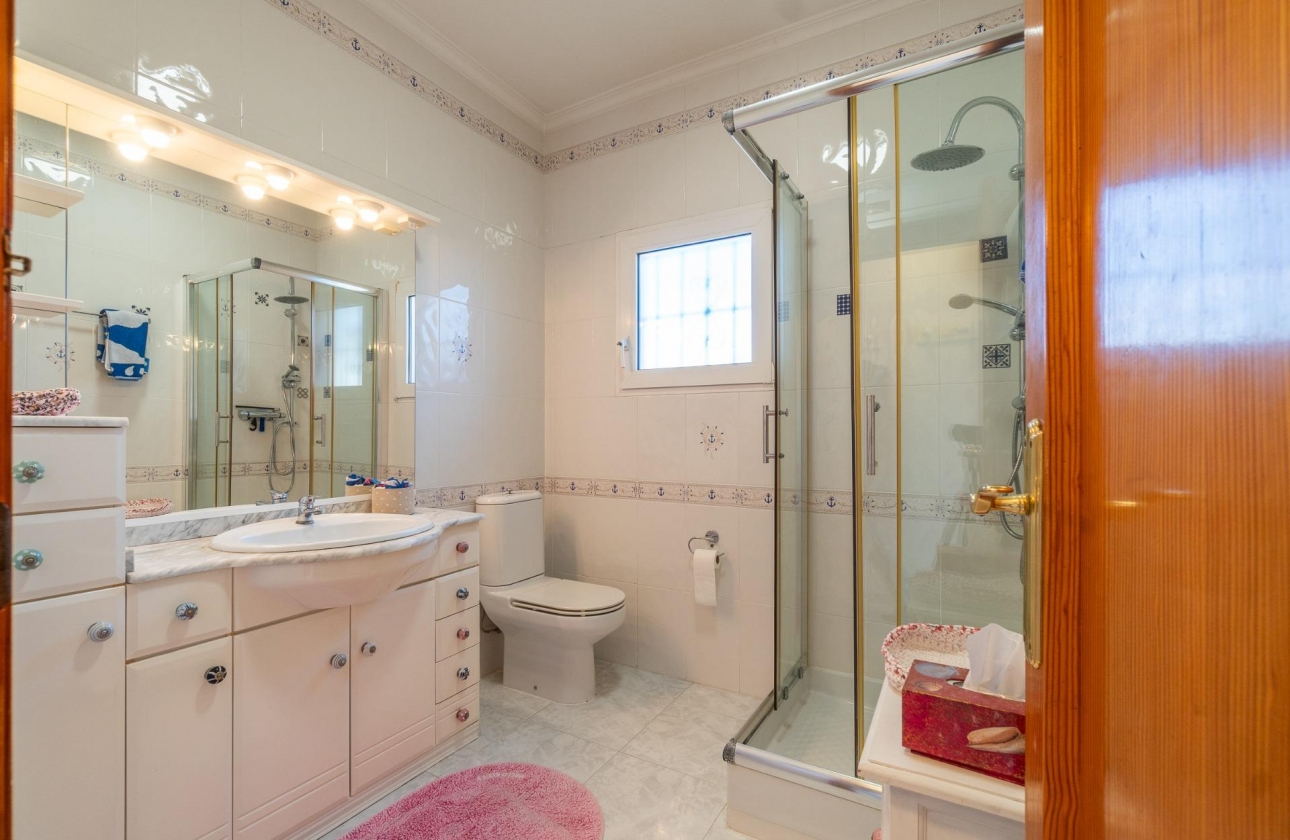 Rynek wtórny - Villa - Orihuela Costa - La Zenia