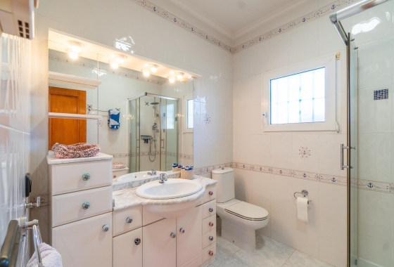 Rynek wtórny - Villa - Orihuela Costa - La Zenia