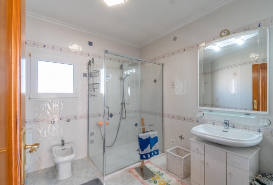 Rynek wtórny - Villa - Orihuela Costa - La Zenia