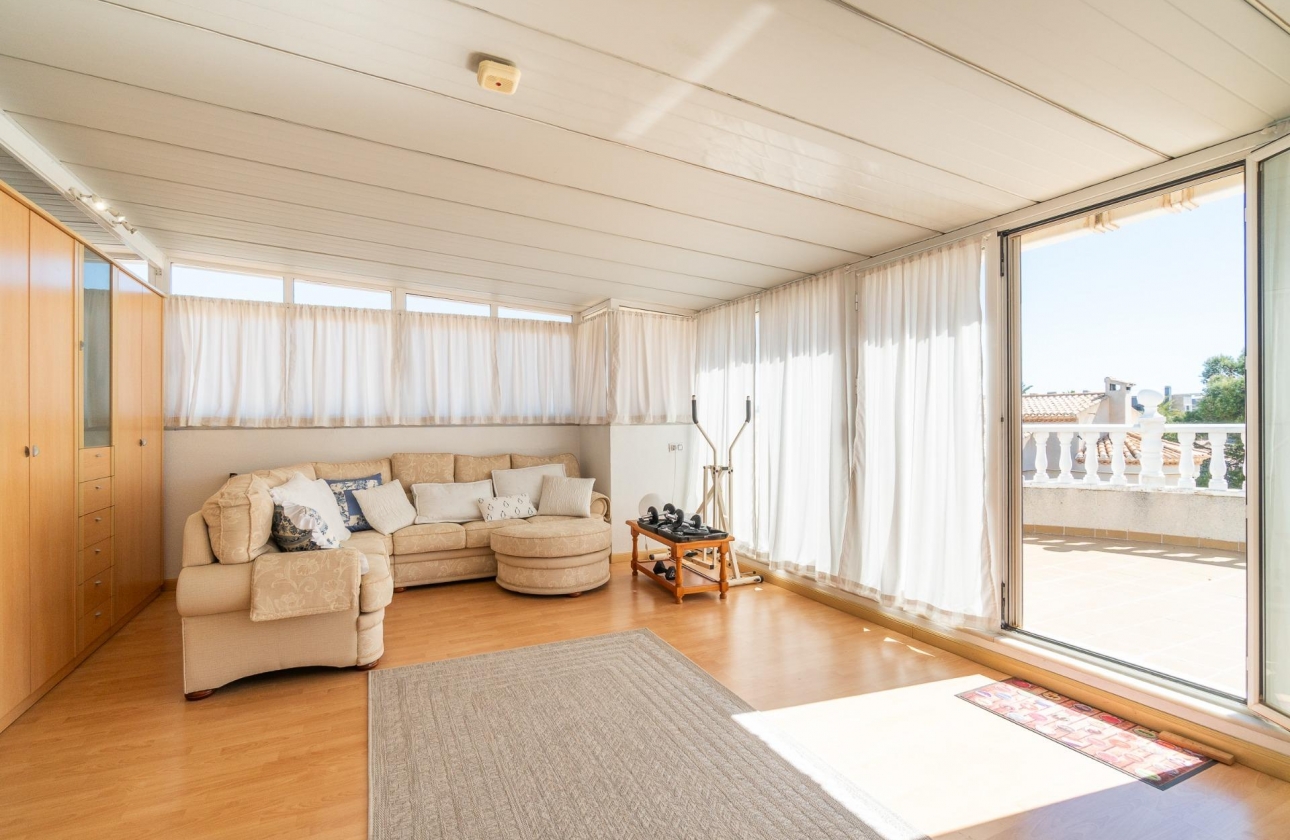 Rynek wtórny - Villa - Orihuela Costa - La Zenia