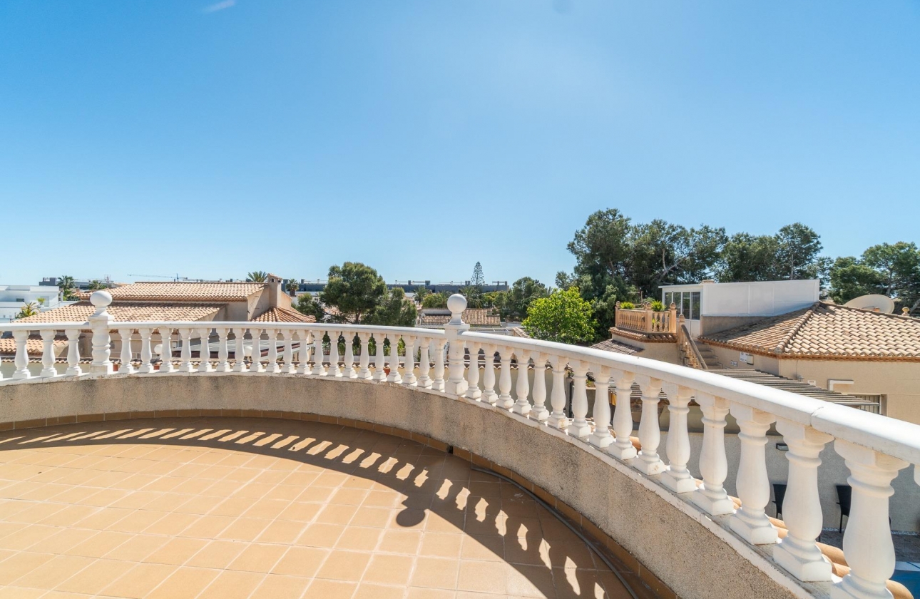 Rynek wtórny - Villa - Orihuela Costa - La Zenia