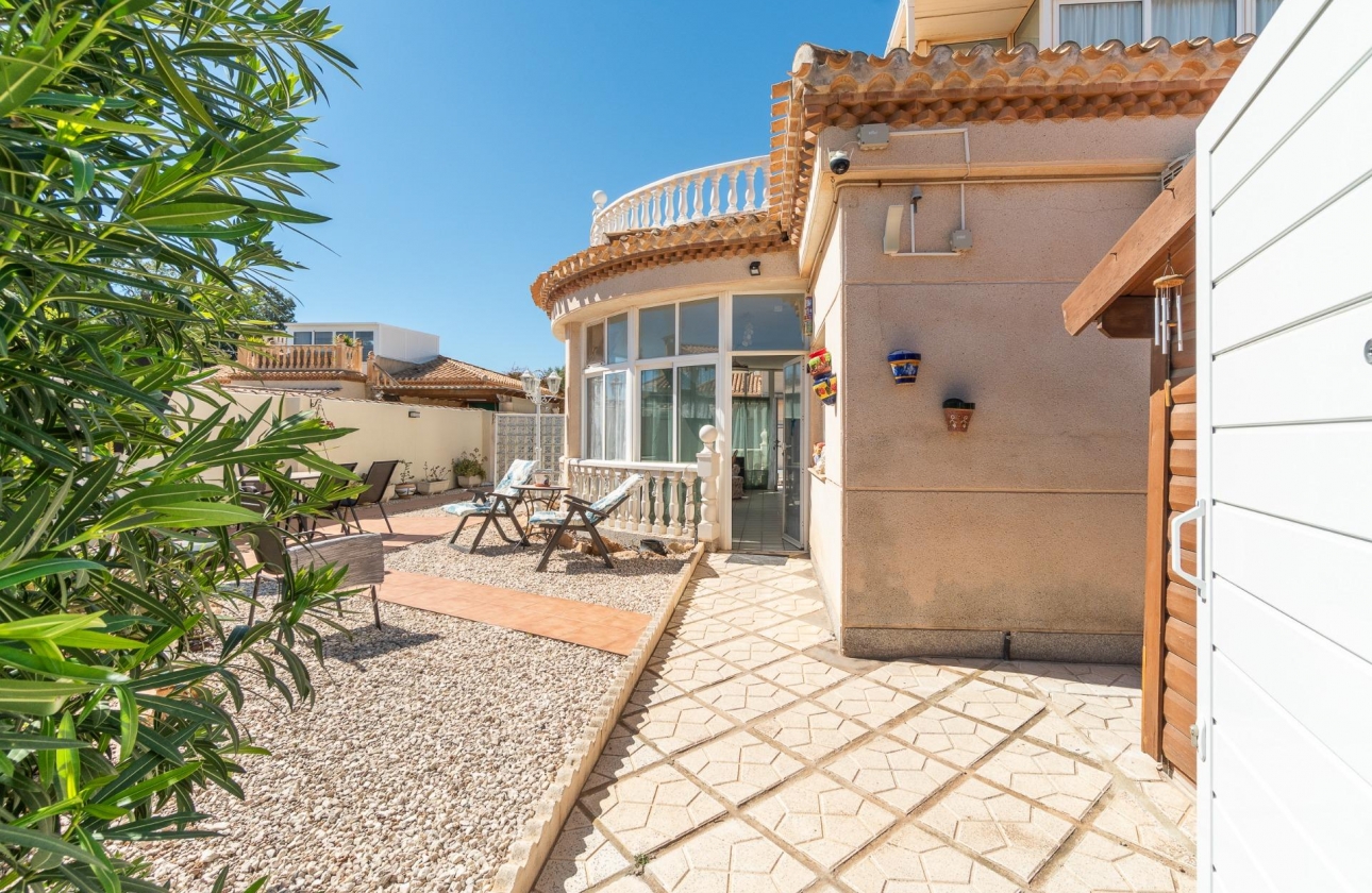 Rynek wtórny - Villa - Orihuela Costa - La Zenia